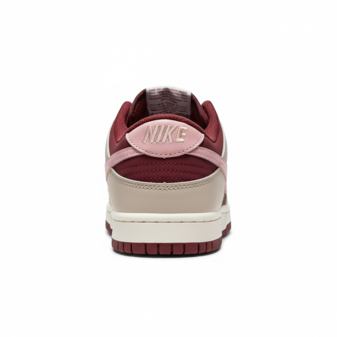 Nike Dunk Bordô e Creme